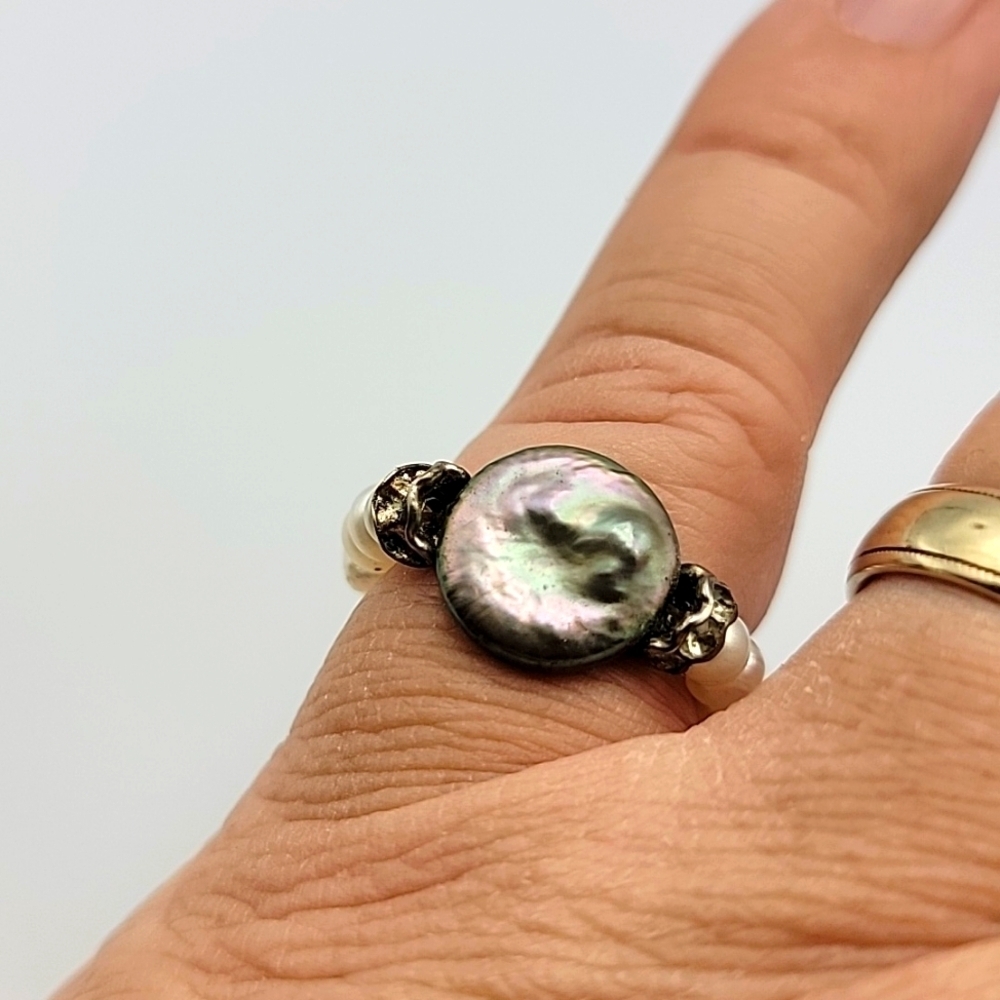 Elegant Coin Pearl Beaded Fresh Water Pearls Stretch Ring US Size 7.5 + Boho - Picture 7 of 9